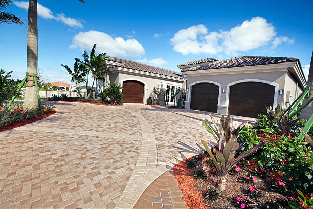 Best Interlocking Driveway Pavers  in Bardmoor, FL
